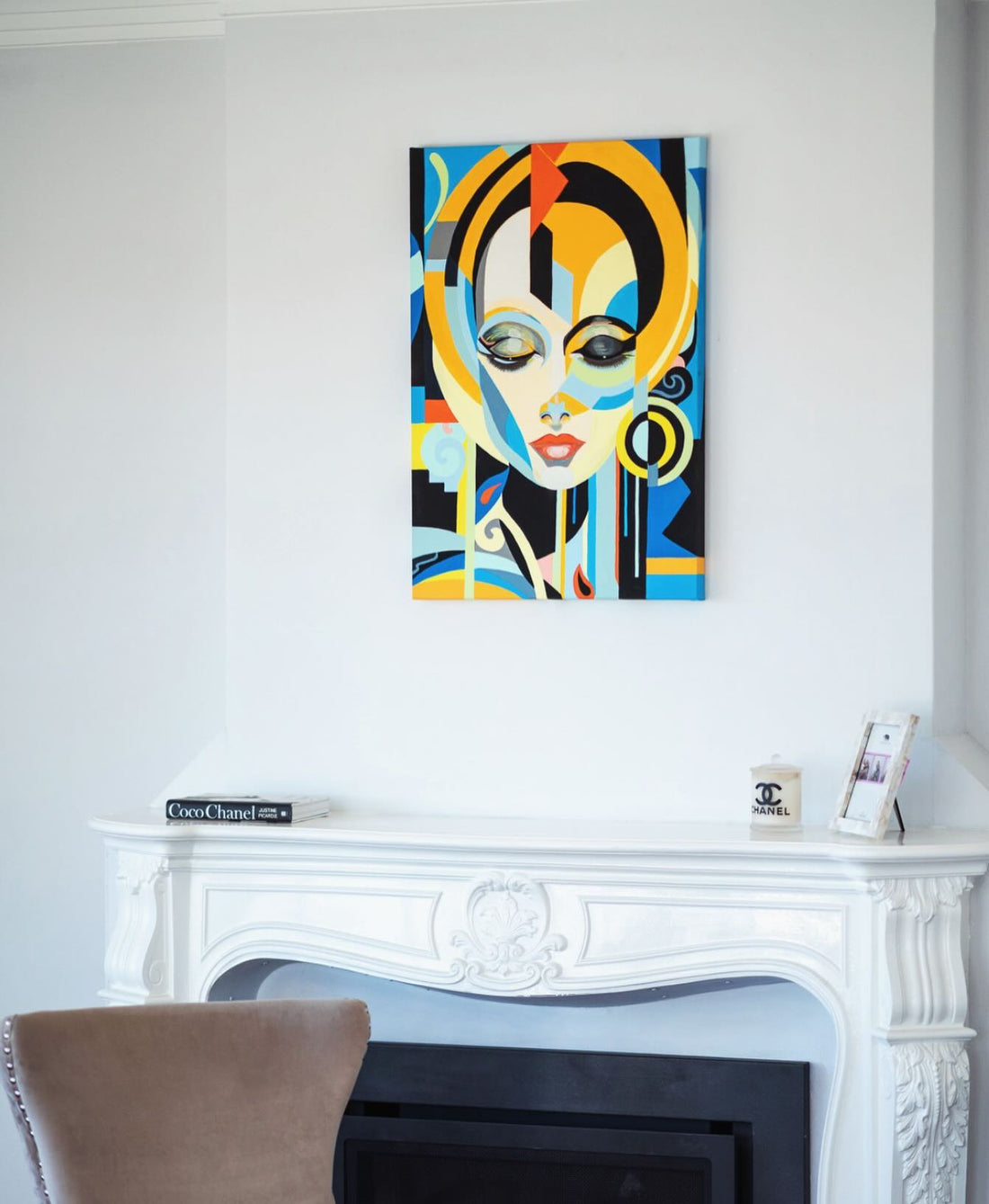 5 Ways to Style Small Spaces with Art